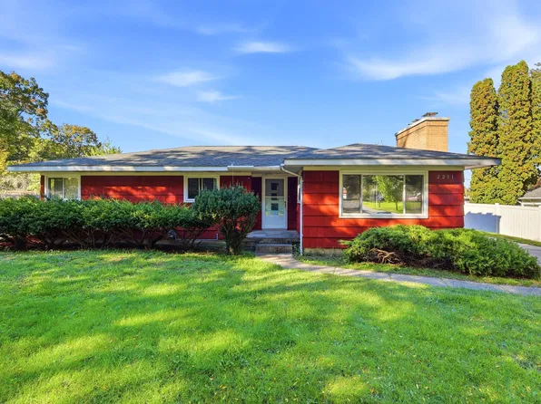 2211 Apple Ave NW, Grand Rapids, MI 49504
