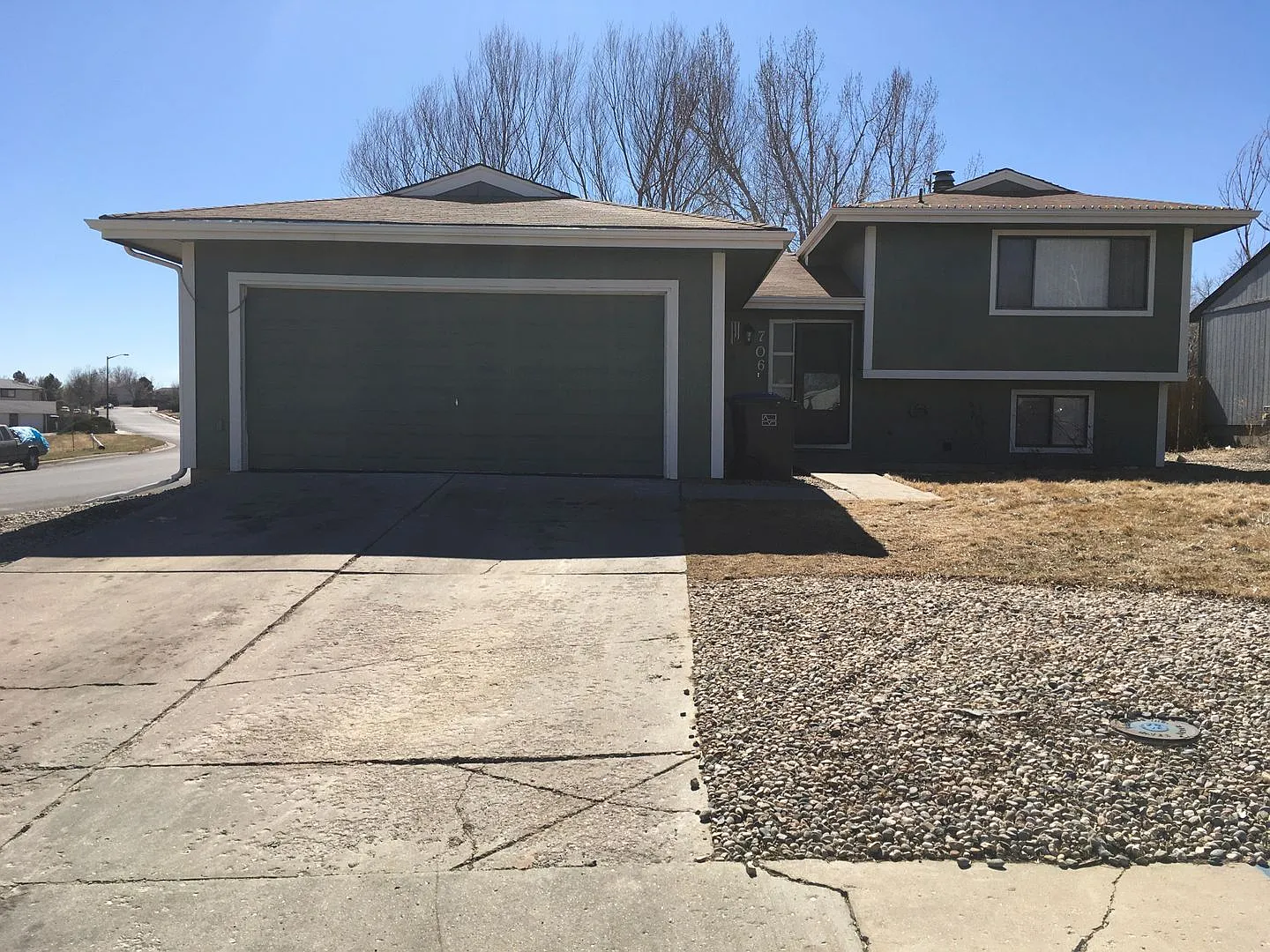 3 Bedroom, 1.5 Bathroom Home in SW Loveland! — Photo 2