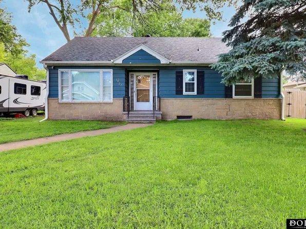 1827 N Broad St, Fremont, NE 68025