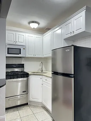 Rented by Corcoran | media 2