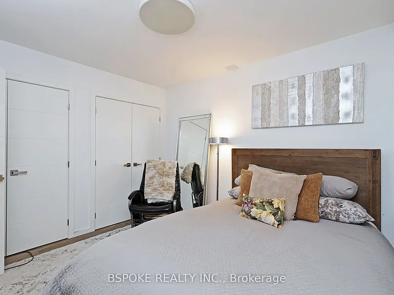 707 Mortimer Ave #BASEMENT — Photo 10