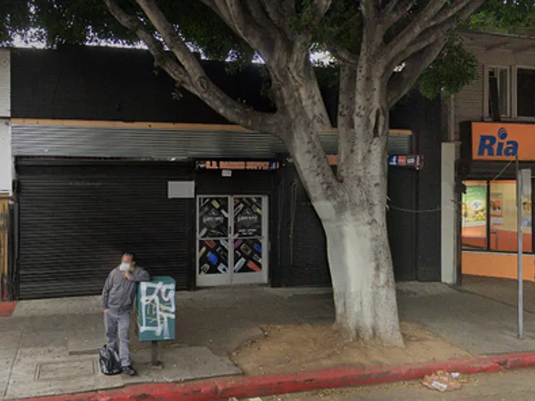 2116-2118 E Cesar E Chavez Ave — Photo 16