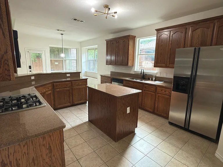 4761 Avocet Dr — Photo 8