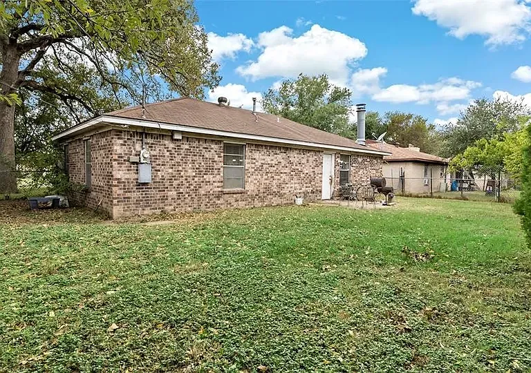 3505 Pecos St — Photo 4