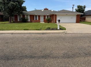 303 Bailey Ave, Dumas, TX 79029