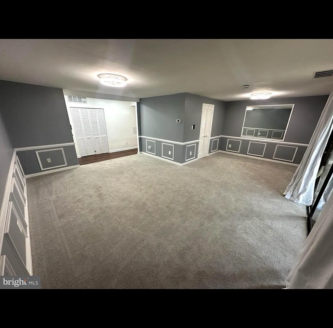 2 bed, 1056 sqft, $2,850 — Photo 4