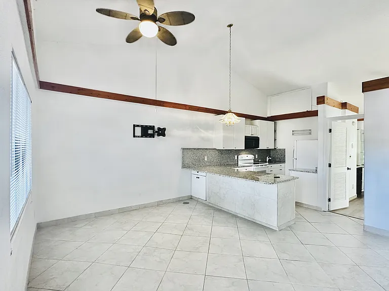 826 Wiggins Pass Rd #302 — Photo 5