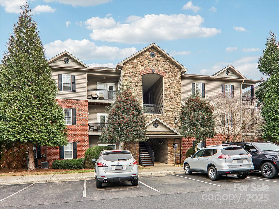 1st image of 617 Appeldoorn Cir