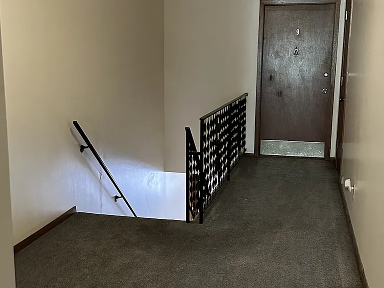 109 Fisk Ave #9 — Photo 3