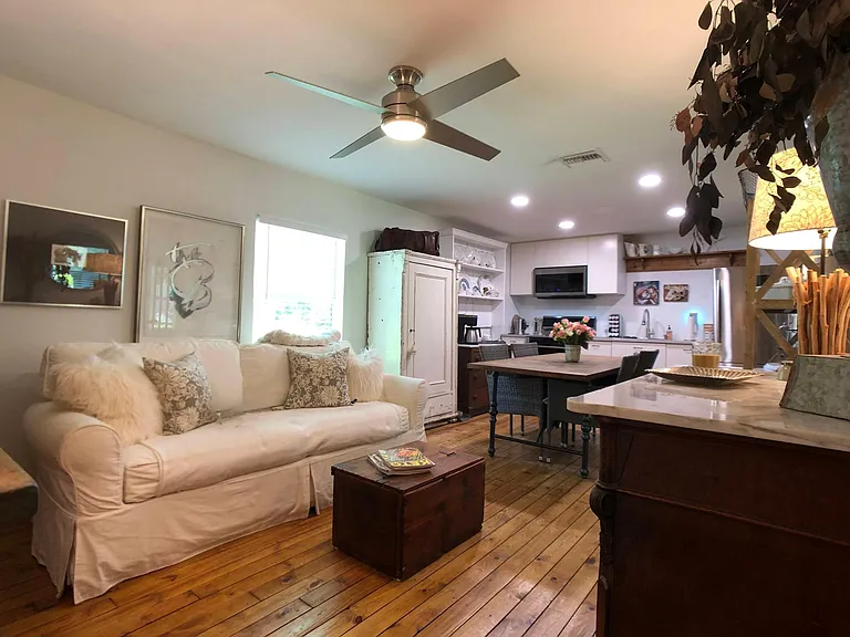 872 Cooper St — Photo 1