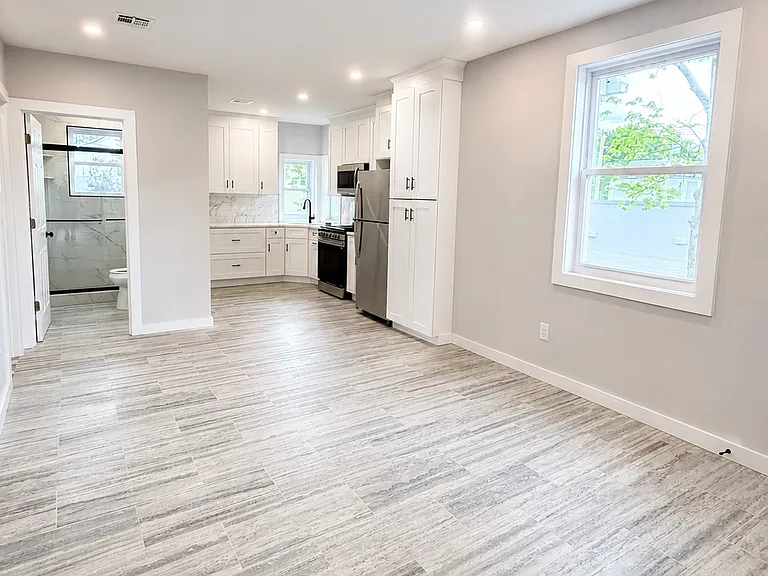 182 Belmont Ave #2 — Photo 7