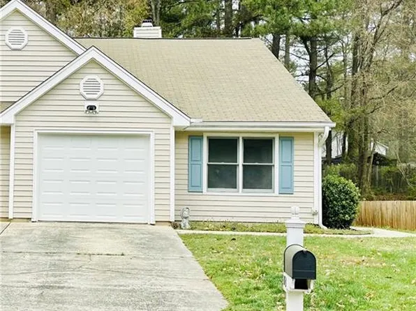 203 Standish Dr, Chapel Hill, NC 27517