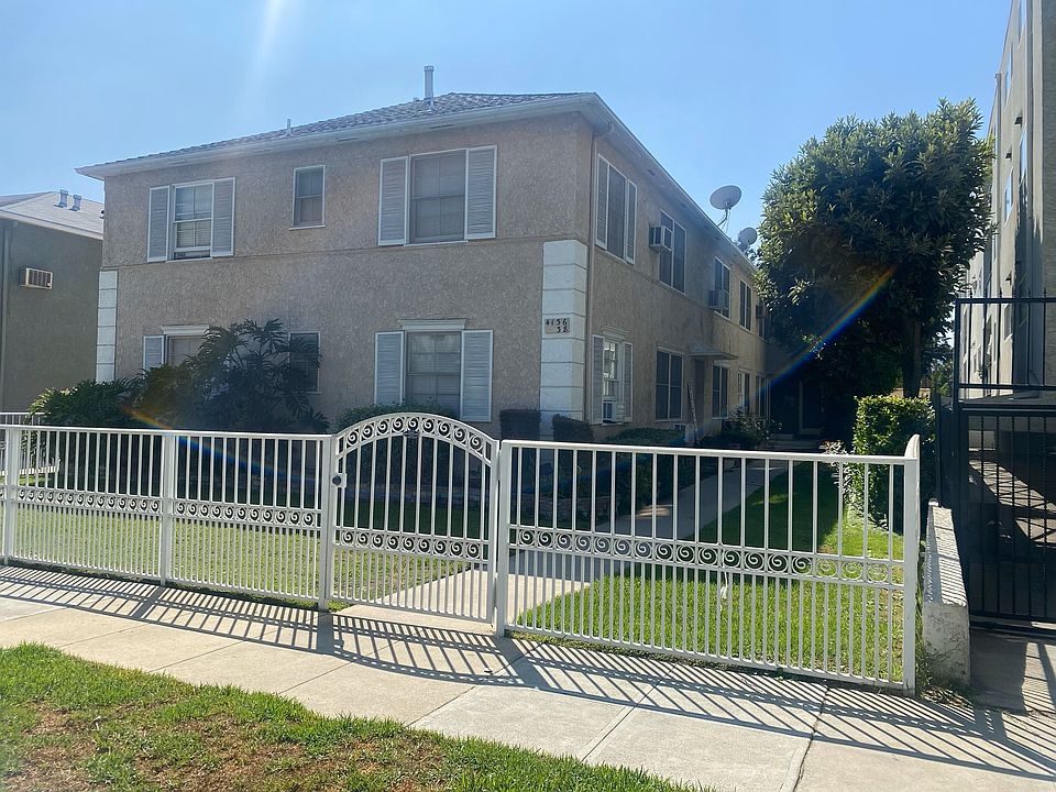Front View of 8 Unit Building