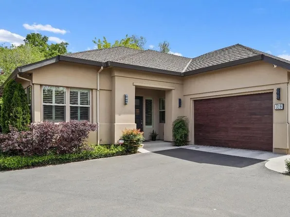319 Fairgate Rd, Sacramento, CA 95825