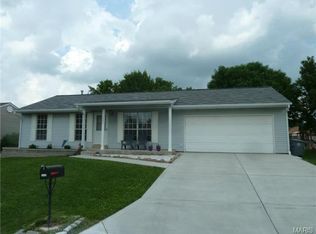 1357 Manuka Dr, O'Fallon, MO