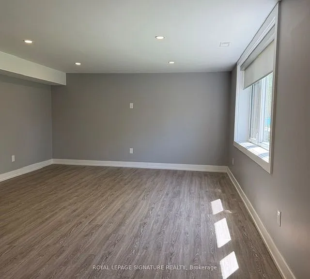 61 Anewen Dr #LOWER — Photo 15