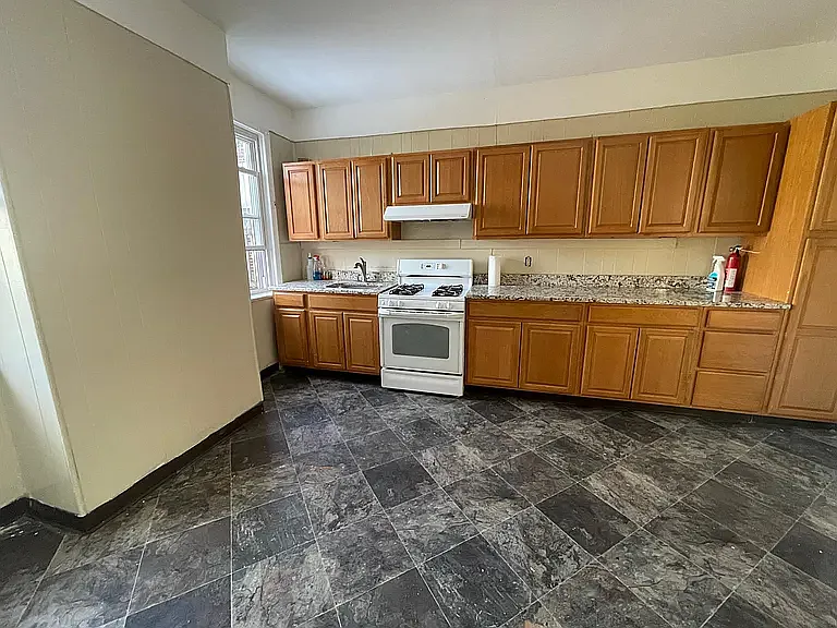 60 Clendenny Ave #3 — Photo 1