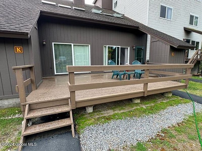 3rd image of 112 Green Mansion Road #11-L