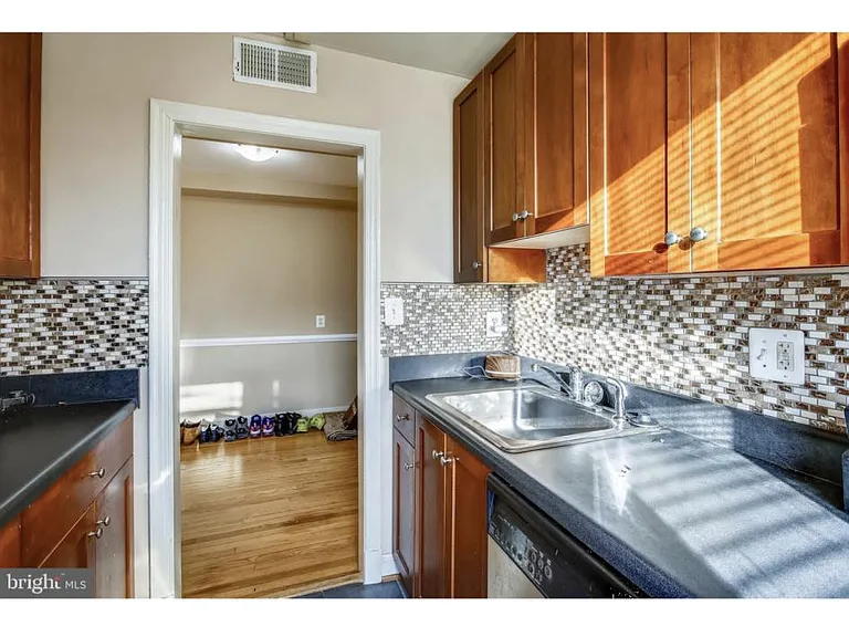 4408 1st Pl NE #22 — Photo 3
