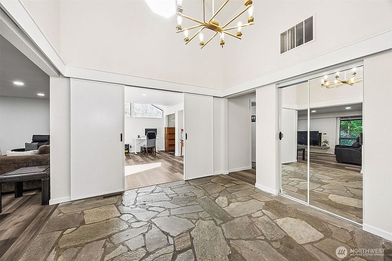 4th image of 6425 Nyanza Park Drive SW