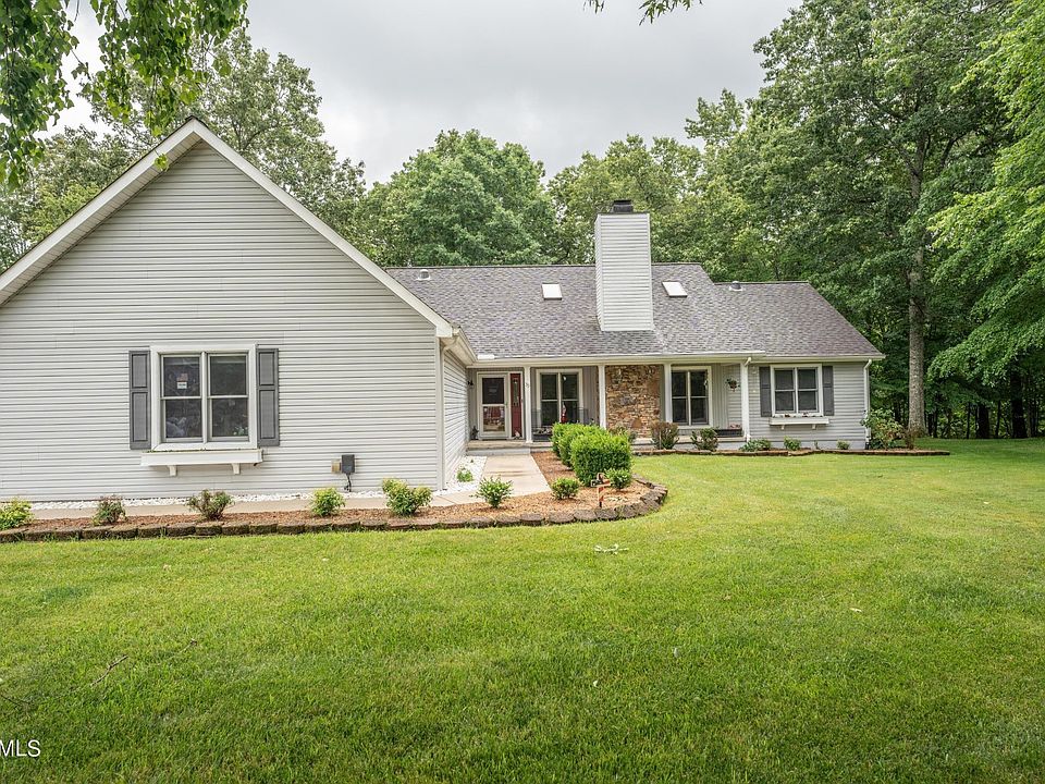 1st image of 39 Thames Ct