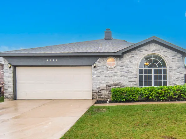 4800 Fishhook Ct, Fort Worth, TX 76179