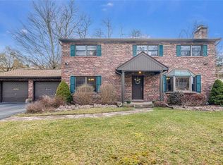 572 McMichael Rd, Pittsburgh, PA 15205