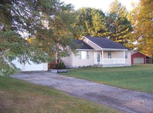 5224 Washington Rd, Clare, MI 48617