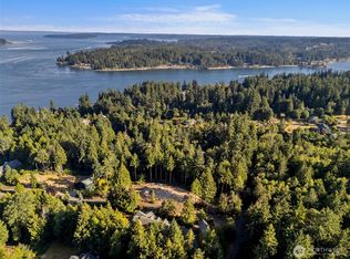 6560 NE Latyson Lane, Bainbridge Island, WA 98110