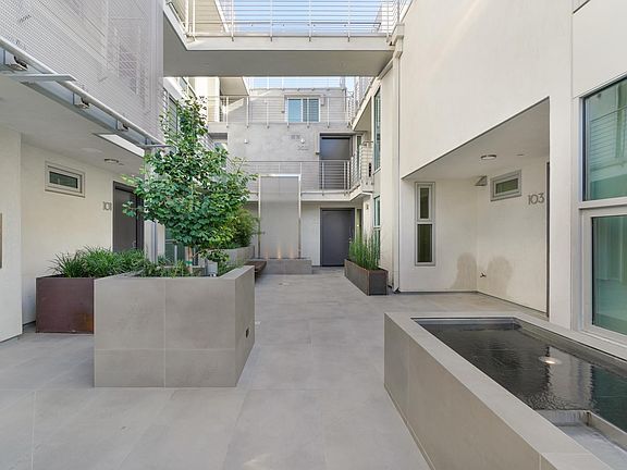 4th image of 8210 Fountain Ave #101