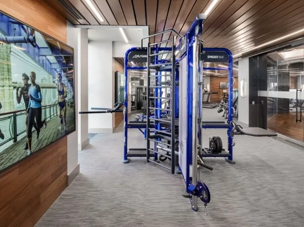 888 Main Street image 34 of 39