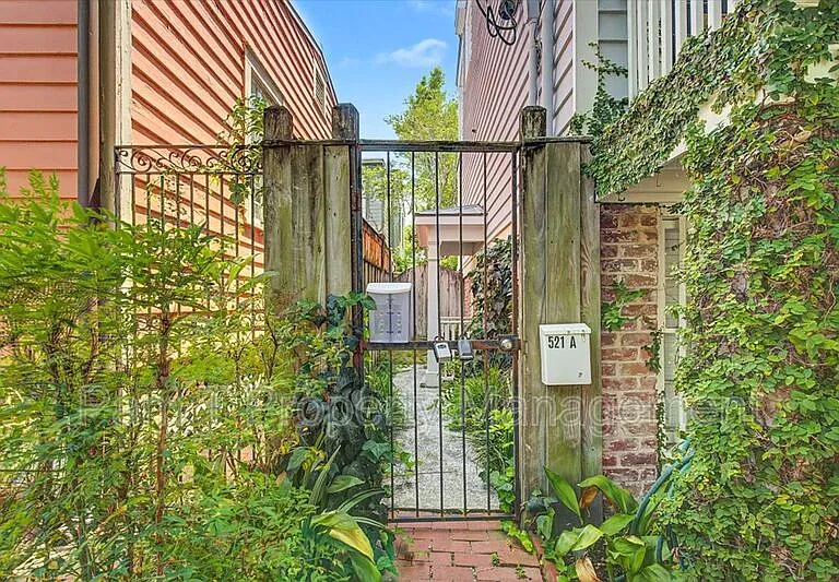 521 E Harris St #A — Photo 17