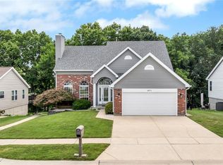 1971 Fox Pointe Dr, Arnold, MO 63010
