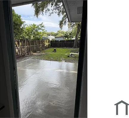 2931 NW 55th St — Photo 18