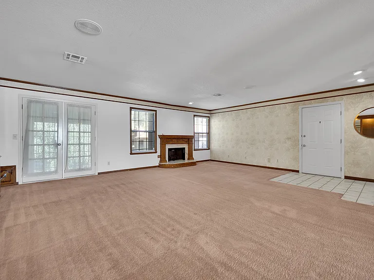 5576 W Rochelle Ave #24C24C — Photo 6