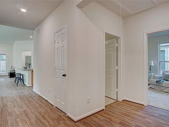 3rd image of 6523 Lindale Springs Ln