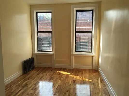 Rented by Uptown Flats LLC | media 10