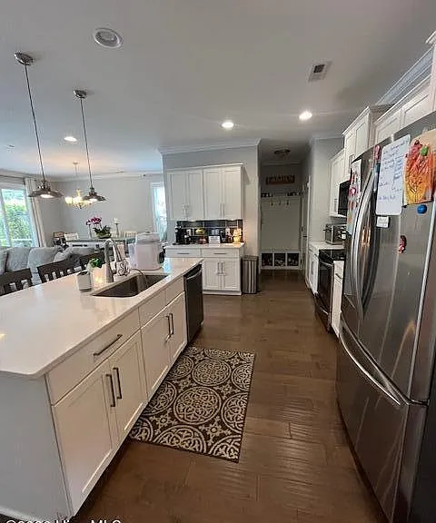 608 Coniston Dr SE — Photo 11