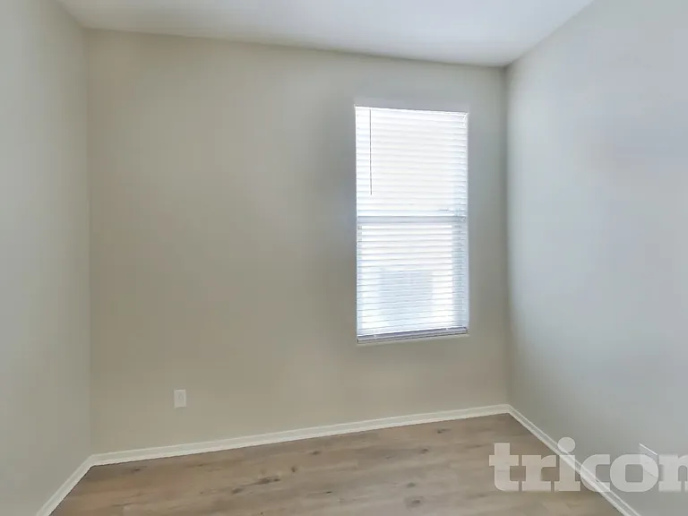 2528 Calico Hearts Ct — Photo 12
