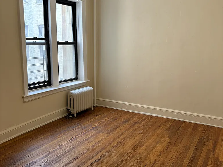 45-54 39th Pl #2 — Photo 8