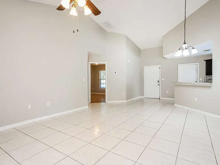 3356 Kelsey Ln — Photo 6