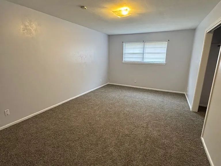 1281 N Willis St — Photo 15