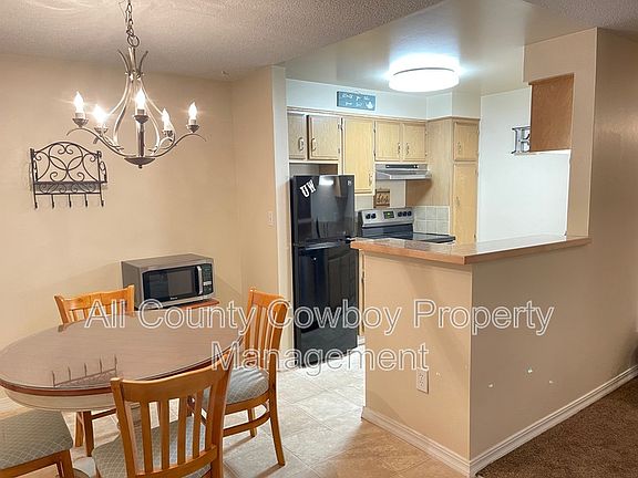5th image of 1516 E Grand Ave APT 108