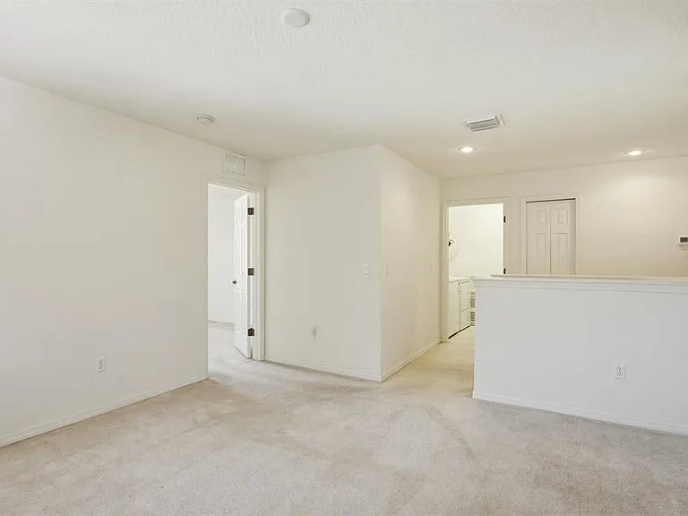 1405 Ridge Ter — Photo 19