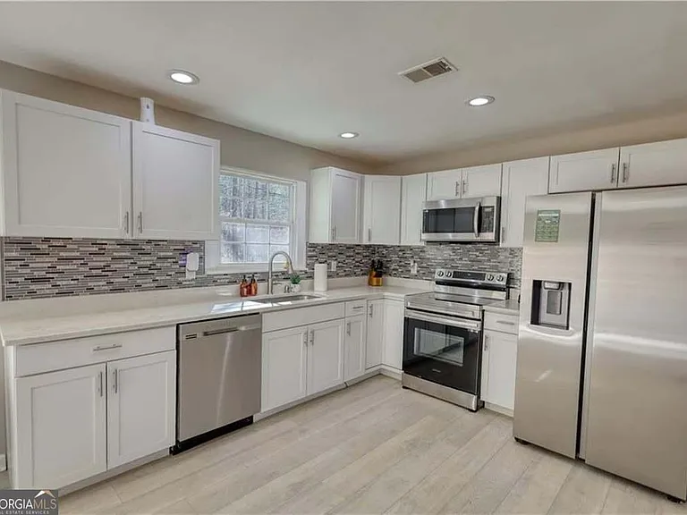 115 Hollybrook Rd — Photo 8