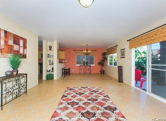 3rd image of 92-6064 Holomoku St #10
