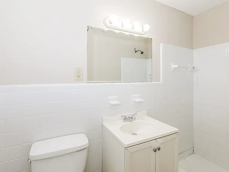4775 Ben Hill Rd — Photo 15
