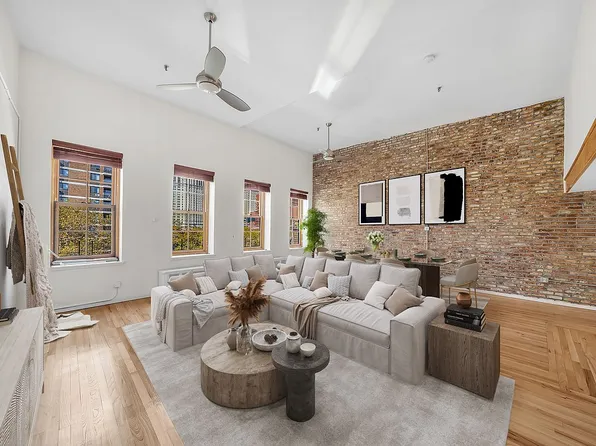 330 Pearl St APT 5A, New York, NY 10038