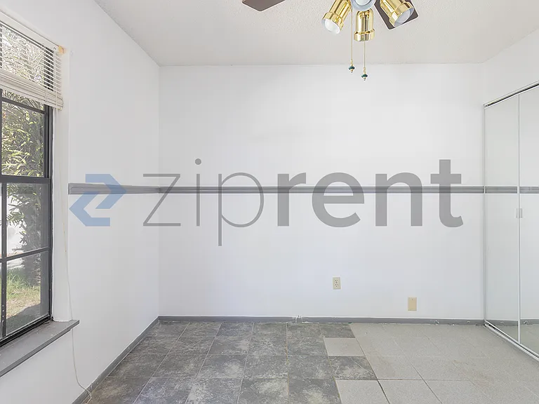 4612 Miranda Cir — Photo 7