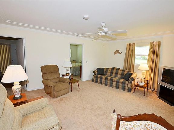 5th image of 1610 5th Ave